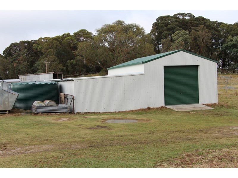 1350, Wyoming Wards Mistake Road, Guyra NSW 2365