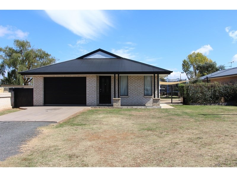 172A Sandon Street, Guyra NSW 2365