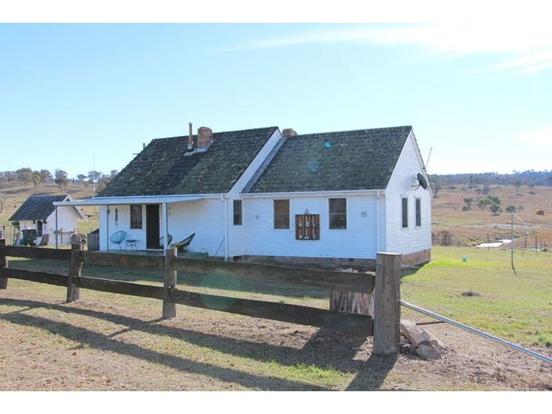 Fairview, 13 Murray’s Road, Wollomombi NSW 2350