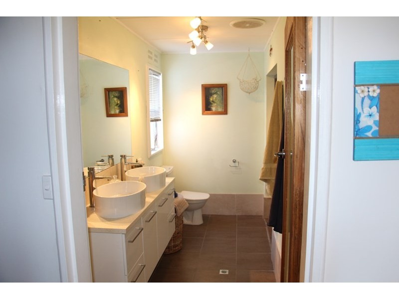 Fairview, 13 Murray’s Road, Wollomombi NSW 2350