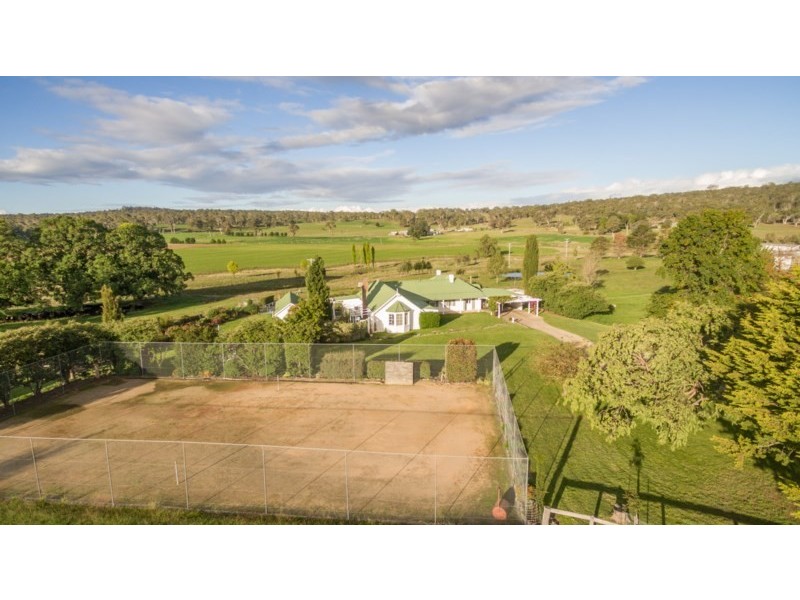 Woodford 205 Chandler Road, Armidale NSW 2350