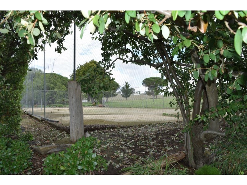 Woodford 205 Chandler Road, Armidale NSW 2350