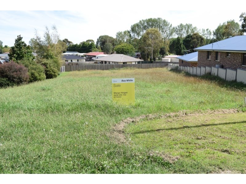 14 Pearson Street, Guyra NSW 2365