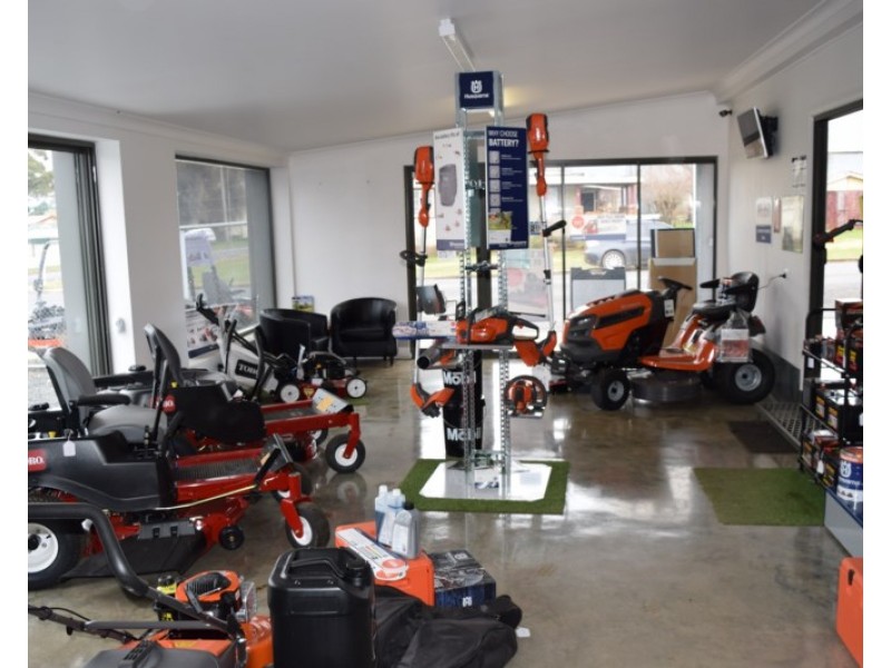 6 Nincoola Street, Guyra NSW 2365