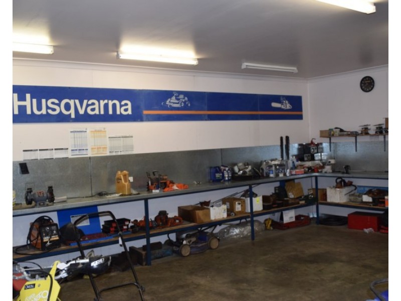 6 Nincoola Street, Guyra NSW 2365