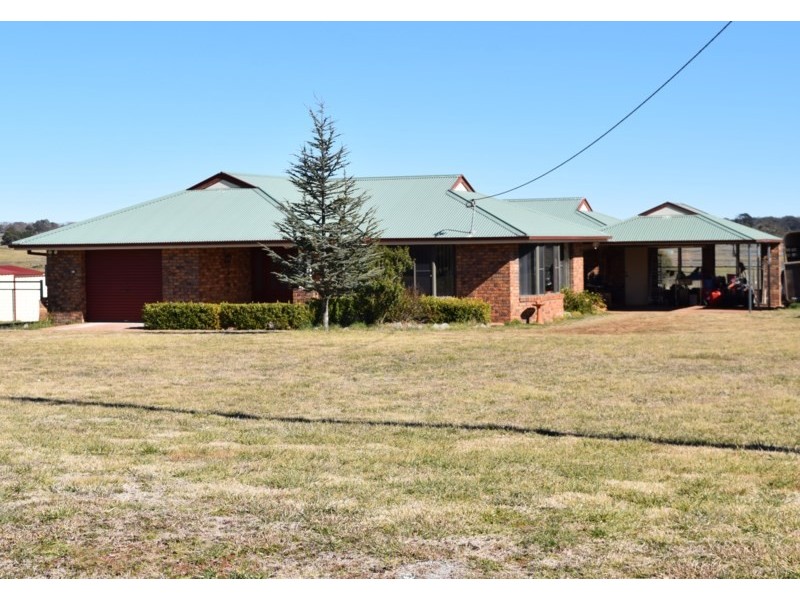 42 Robinson Lane, Guyra NSW 2365
