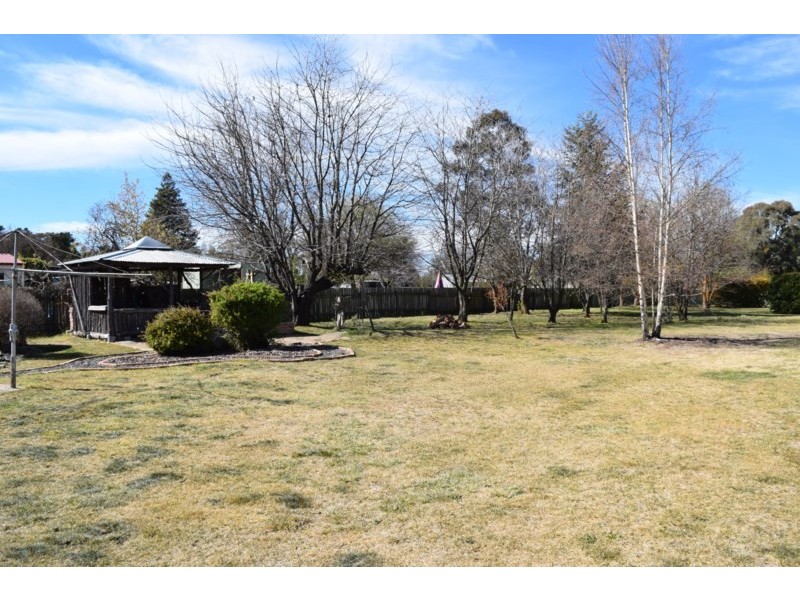 18 Wirruna Street, Guyra NSW 2365