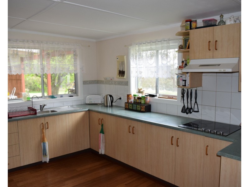 372 Rays Road, Black Mountain NSW 2365