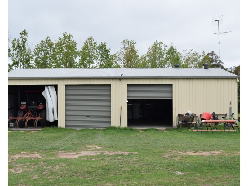 372 Rays Road, Black Mountain NSW 2365