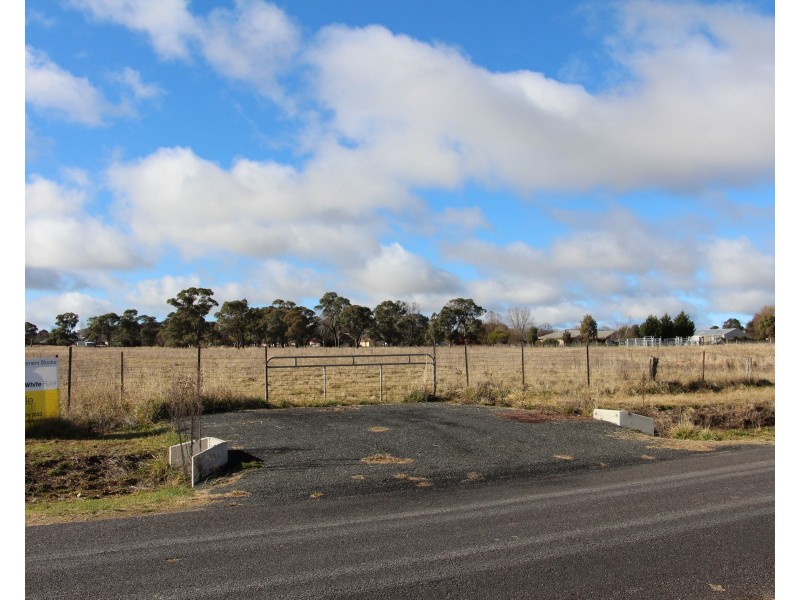 50 – 54 Oban Street, Guyra NSW 2365