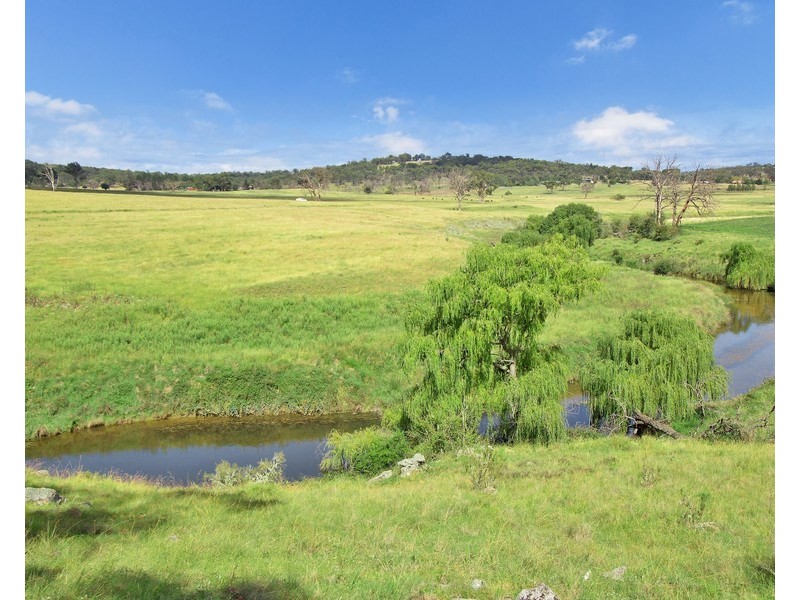 88 Gara Road, Armidale NSW 2350