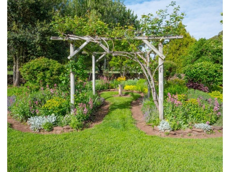 Old Belmont196 Toms Gully Road, Black Mountain NSW 2365