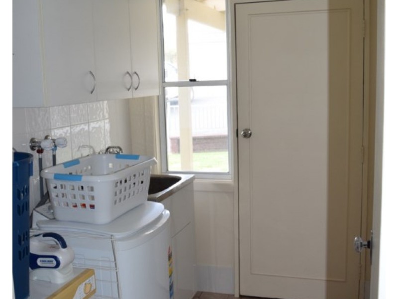 33 Malpas Street, Guyra NSW 2365