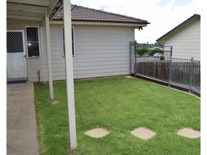 33 Malpas Street, Guyra NSW 2365