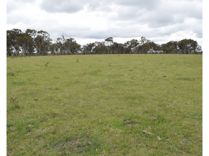 460 Donald Road, Armidale NSW 2350