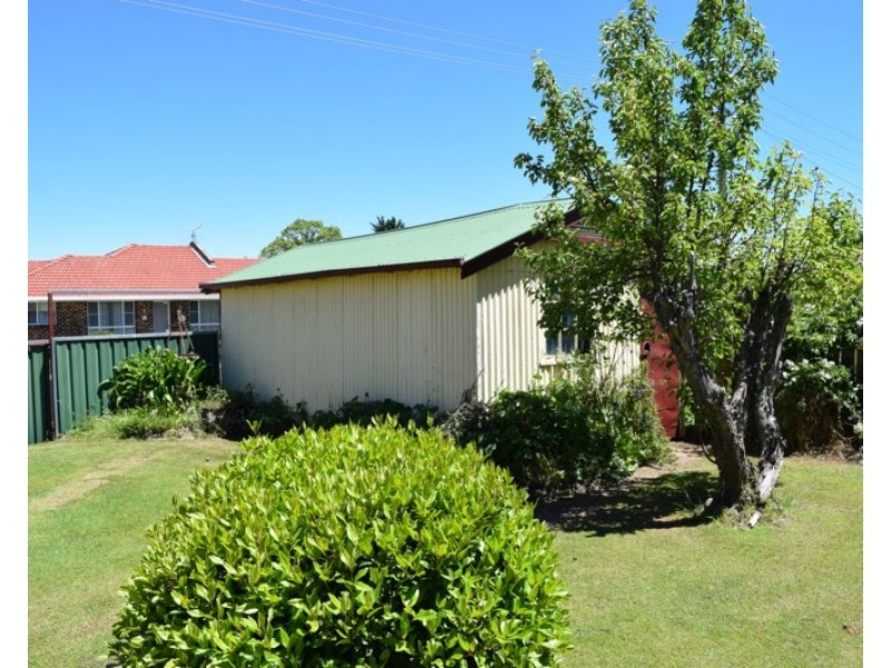 9 Moore Street, Guyra NSW 2365