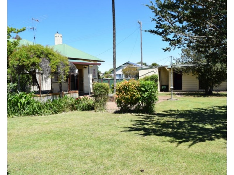 9 Moore Street, Guyra NSW 2365