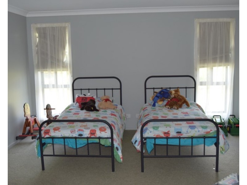 196 Sandon Street, Guyra NSW 2365