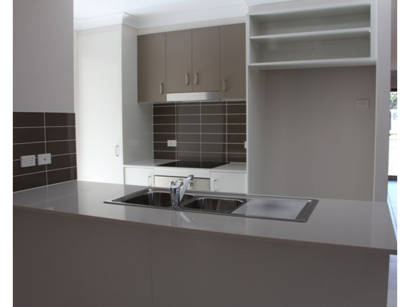 14 Claret Ash Drive, Guyra NSW 2365