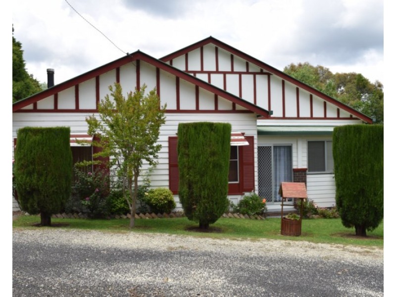 806 Black Mountain Road, Black Mountain NSW 2365