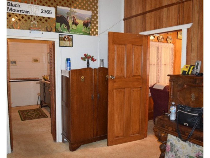 806 Black Mountain Road, Black Mountain NSW 2365