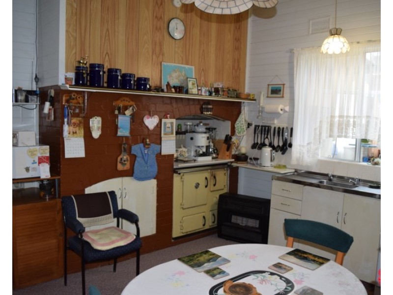 806 Black Mountain Road, Black Mountain NSW 2365