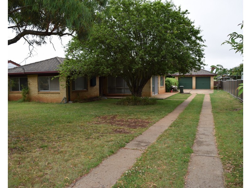 18 Marne Street, Guyra NSW 2365
