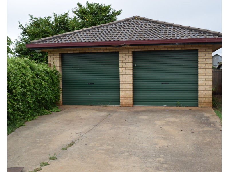 18 Marne Street, Guyra NSW 2365