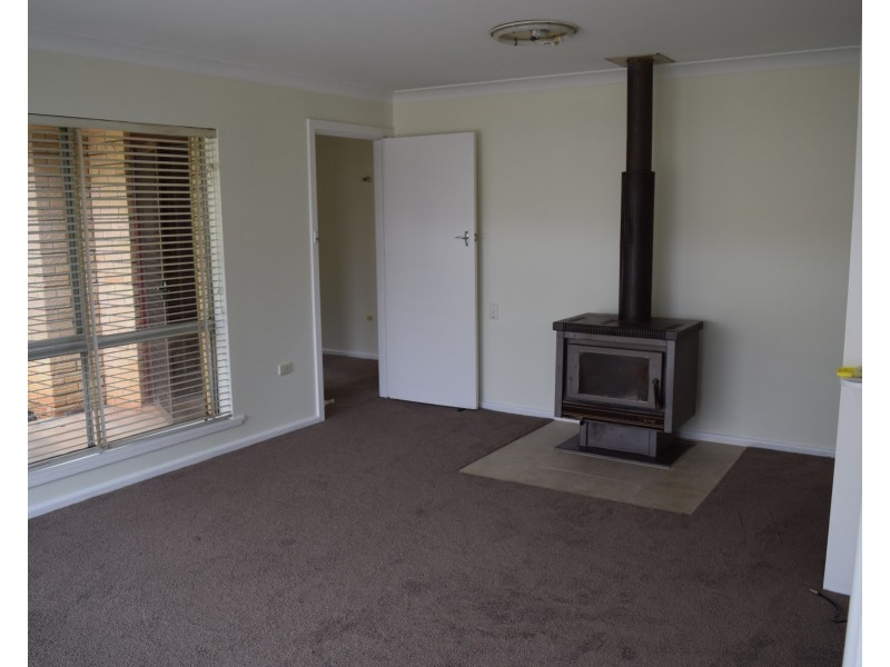 18 Marne Street, Guyra NSW 2365