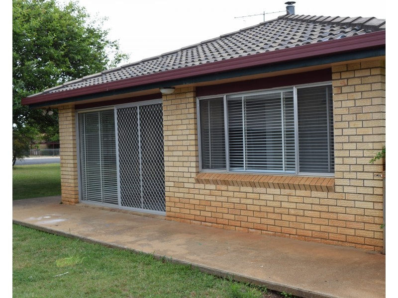 18 Marne Street, Guyra NSW 2365