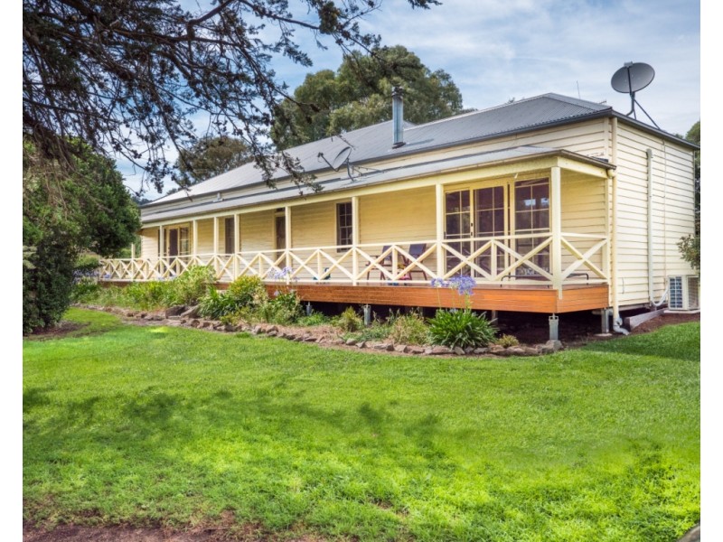 Maiden Creek 1060 Wongwibinda Road, Wollomombi NSW 2350