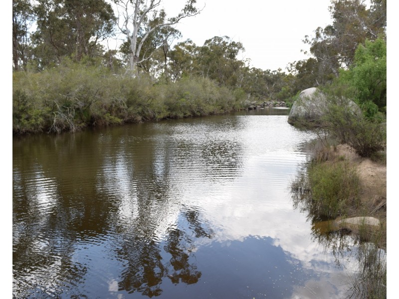 91 Glenambie Devoncourt Road, Uralla NSW 2358