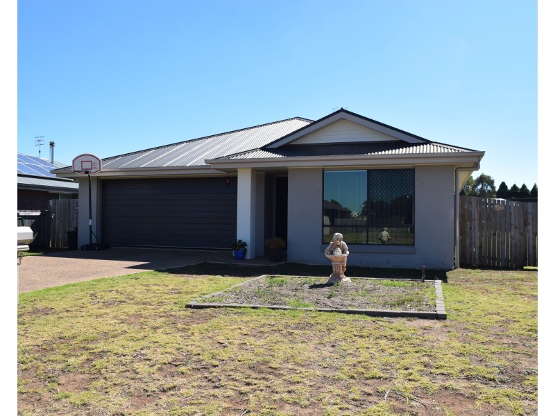 28 Claret Ash Drive, Guyra NSW 2365