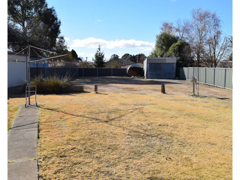 11 Wirruna Street, Guyra NSW 2365