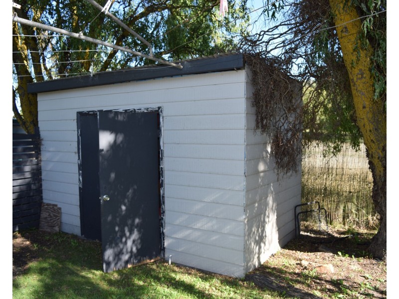 114 Oban Street, Guyra NSW 2365