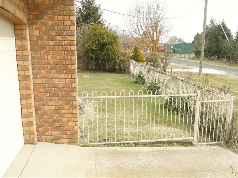 38 Prisk Street, Guyra NSW 2365