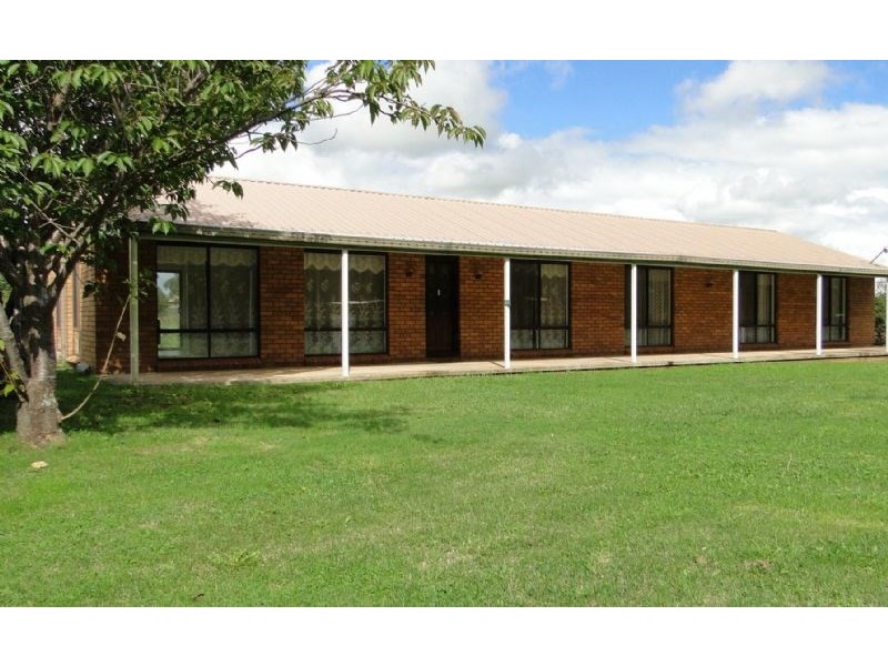 81 Prisk Street, Guyra NSW 2365