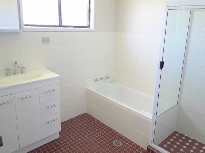 81 Prisk Street, Guyra NSW 2365