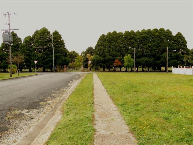 18 Abercrombie Street, Guyra NSW 2365