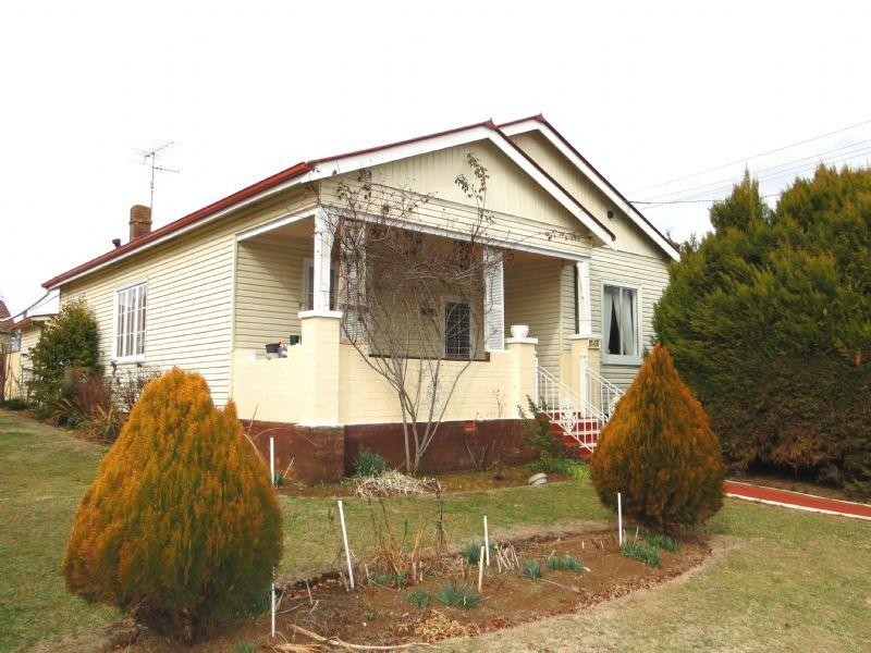 143 Malpas Street, Guyra NSW 2365