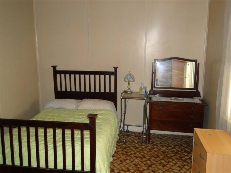 8 White Street, Guyra NSW 2365