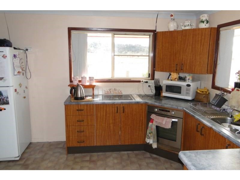 181 Whans Road, Llangothlin NSW 2365