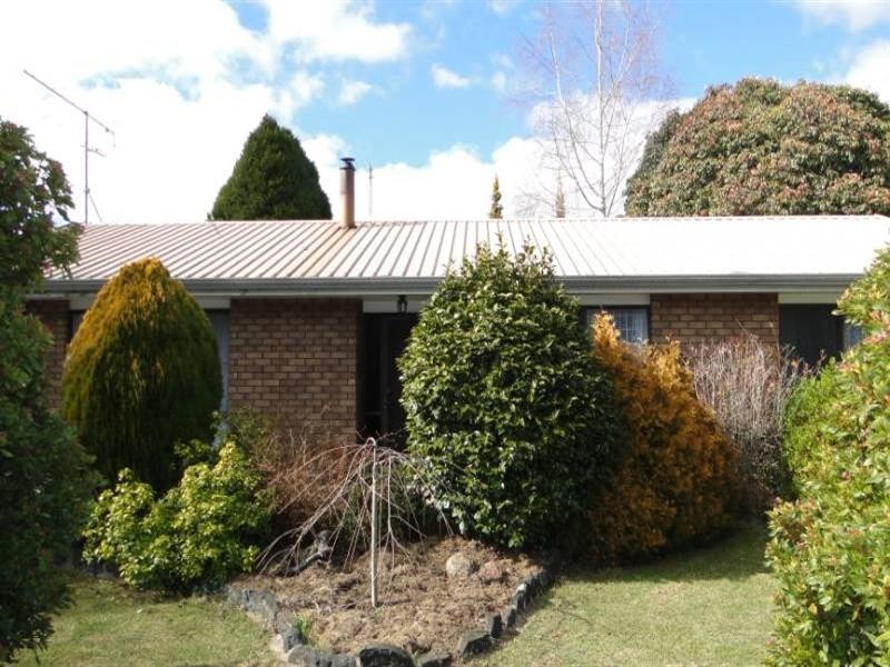 147 Malpas Street, Guyra NSW 2365