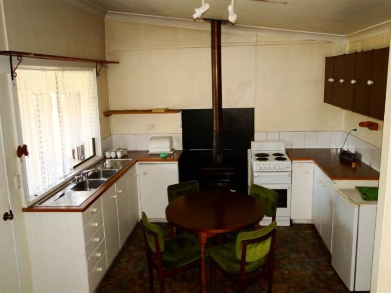 37 Gardiner Street, Guyra NSW 2365