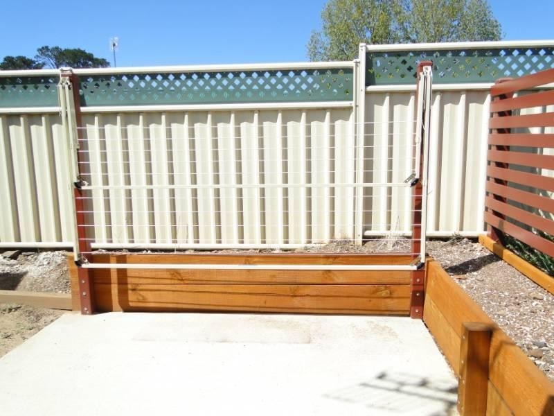 2/12 Hardinge Street, Guyra NSW 2365