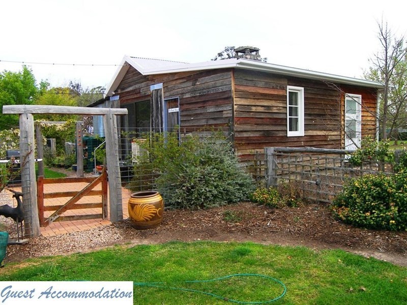 8601 Guyra Road, Guyra NSW 2365