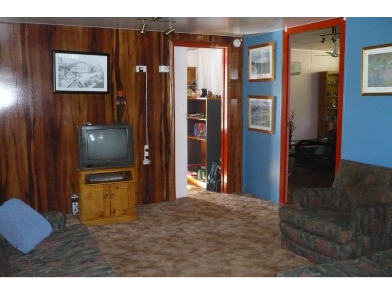 10 Mckenzie Lane, Limestone QLD 4714