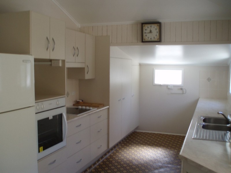 59 East Street, Mount Morgan QLD 4714