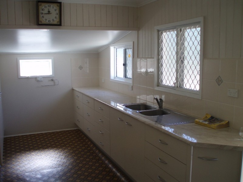 59 East Street, Mount Morgan QLD 4714