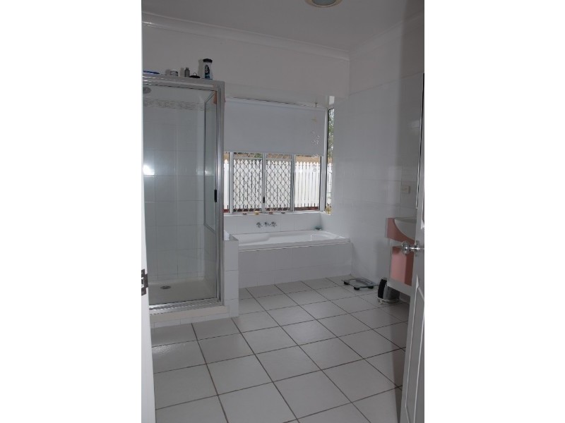 77 Nielsen Avenue, Glenlee QLD 4711